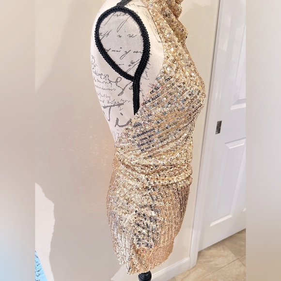 Zara Gold Sequin Mini Dress - Picture 4 of 5